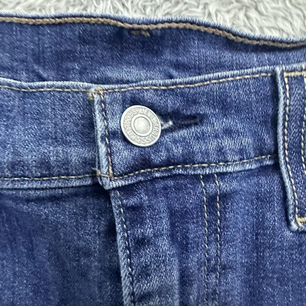 Levis Womens 501 Blue Denim Shorts High Rise Raw Hem Distressed Festival Size 30
